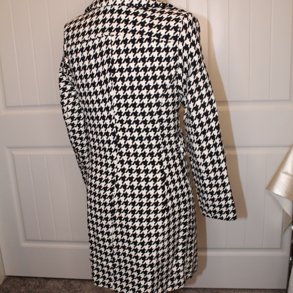 Last Kiss Black/White Pea Coat - Picture 4 of 8